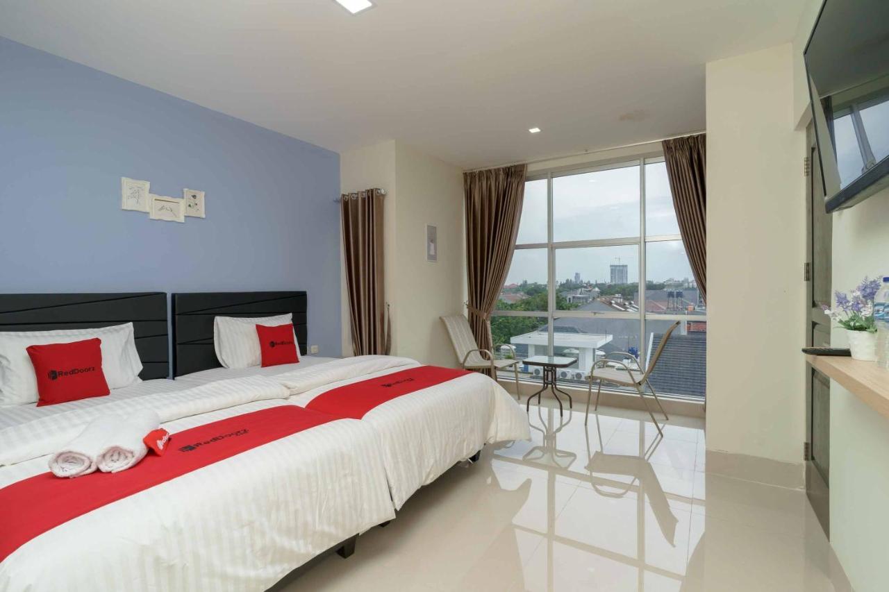Reddoorz Plus Near Eka Hospital Bsd 5 Dadap Buitenkant foto
