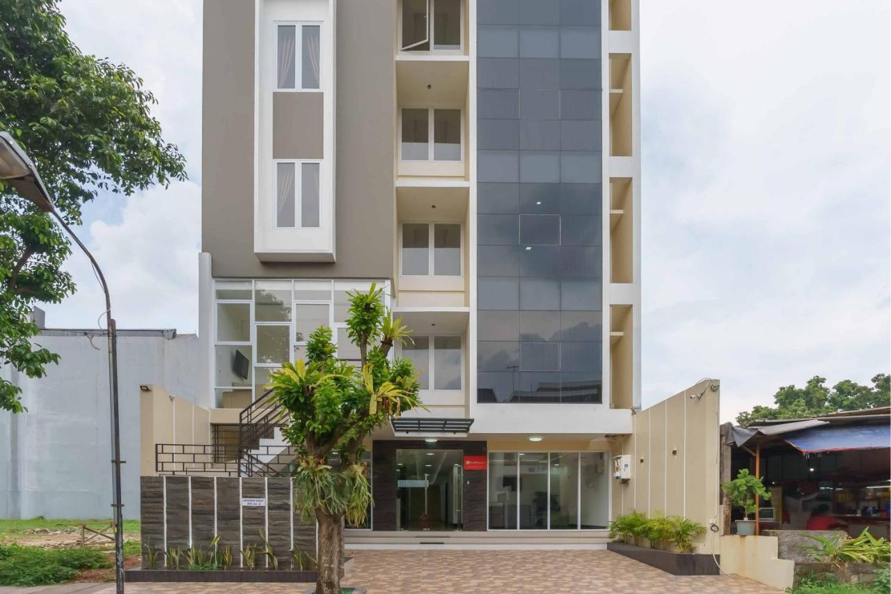 Reddoorz Plus Near Eka Hospital Bsd 5 Dadap Buitenkant foto