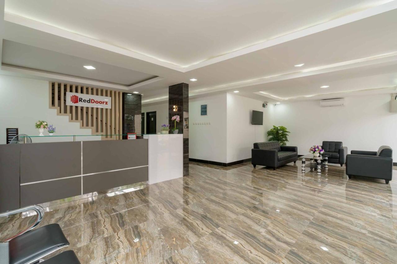 Reddoorz Plus Near Eka Hospital Bsd 5 Dadap Buitenkant foto