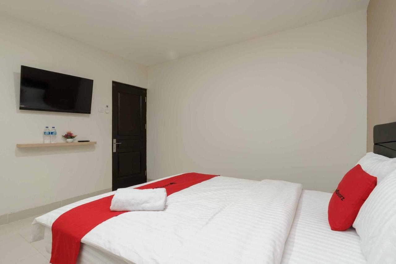 Reddoorz Plus Near Eka Hospital Bsd 5 Dadap Buitenkant foto