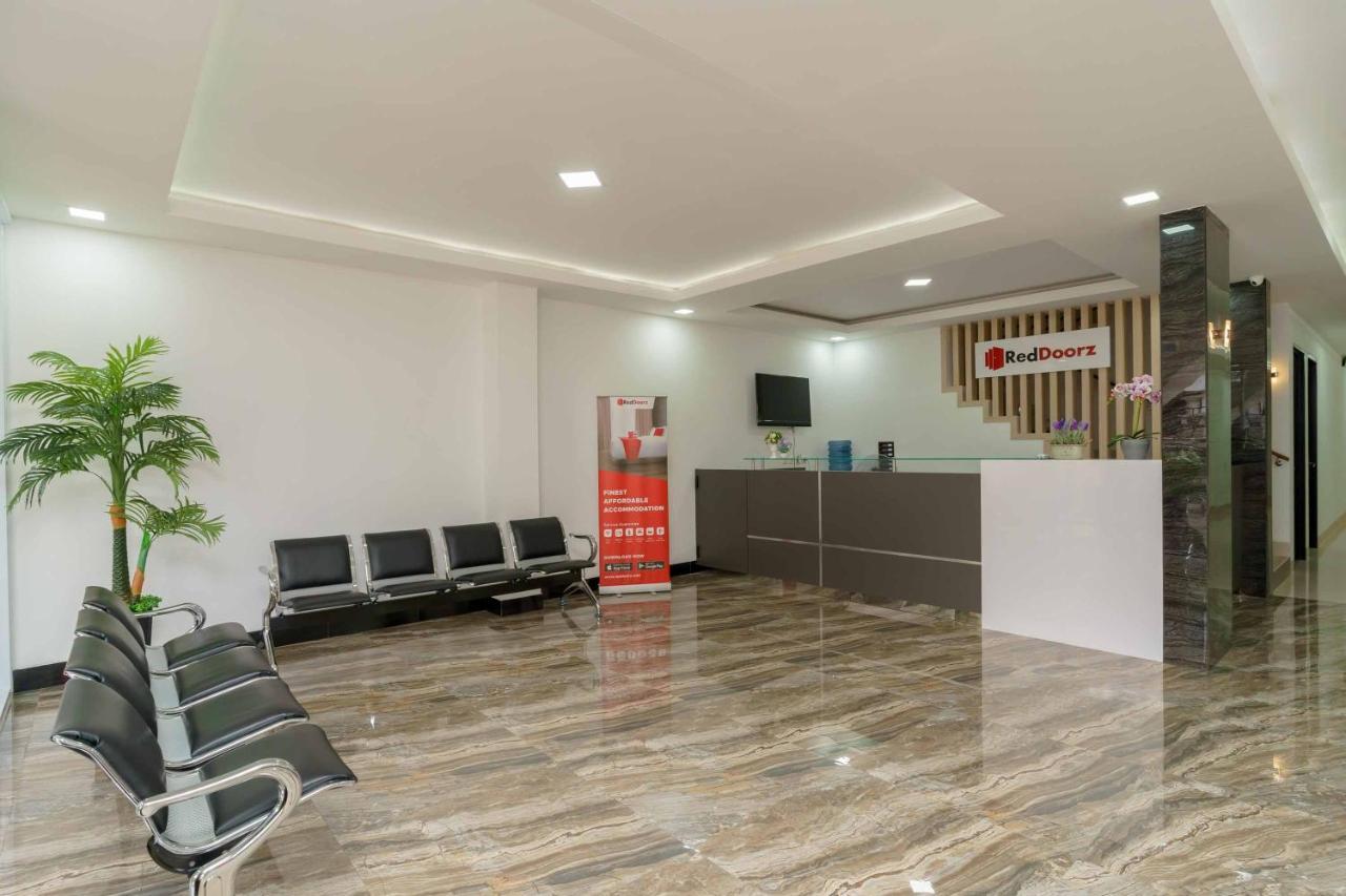 Reddoorz Plus Near Eka Hospital Bsd 5 Dadap Buitenkant foto